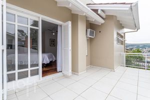 Image 34 - 831924