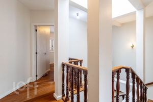 Image 44 - 831924