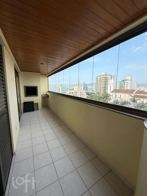 Image 20 - 832013