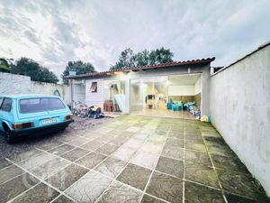 Image 10 - 832032