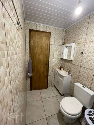 Image 33 - 832208
