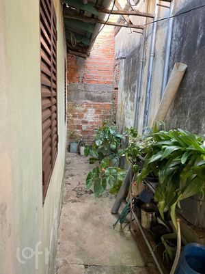 Image 11 - 832208