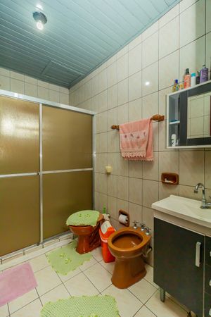 Image 17 - 832244