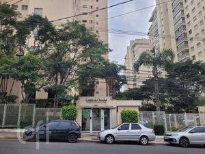 Image 12 - 832290