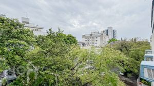 Image 56 - 832301