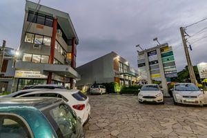 Image 10 - 832465