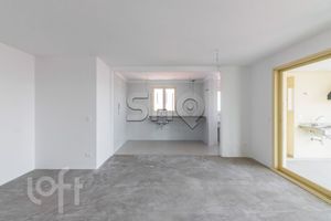 Image 3 - 832534