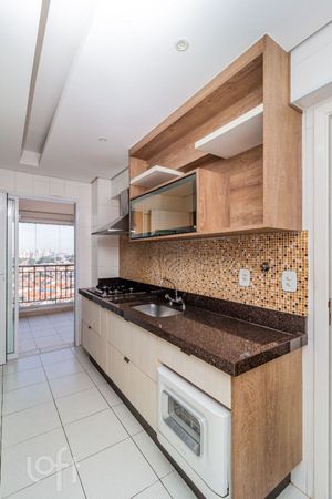 Image 9 - 832774