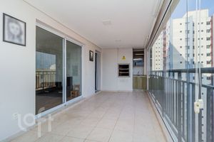 Image 4 - 832774
