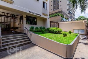 Image 33 - 832778