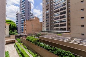 Image 16 - 832778