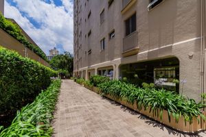 Image 32 - 832778