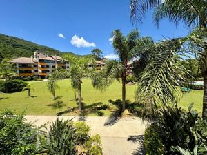 Image 4 - 832842