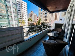 Image 4 - 832843