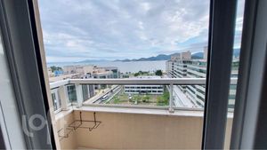Image 14 - 832852