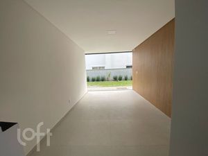 Image 4 - 832857