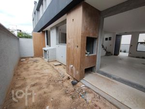 Image 22 - 832857