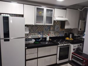 Image 7 - 832868