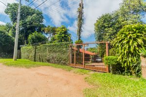 Image 32 - 832898