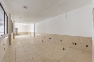 Image 1 - 832905