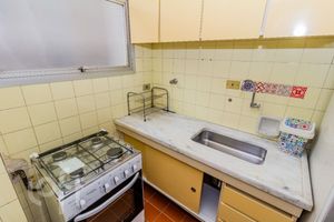 Image 20 - 832918