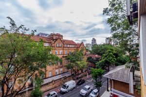 Image 5 - 832918