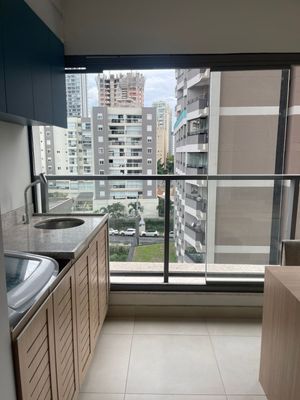 Image 11 - 832927