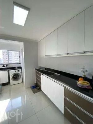 Image 4 - 832944