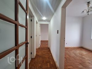 Image 26 - 832996