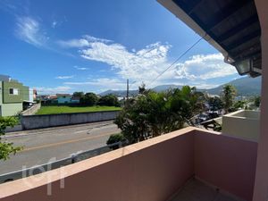 Image 10 - 833003