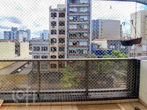 Image 14 - 833080