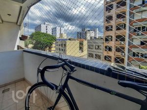Image 4 - 833080