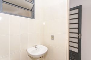 Image 7 - 833222