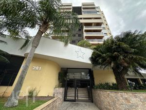 Image 3 - 833241