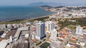 Image 7 - 833294