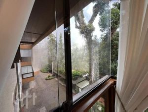 Image 9 - 833310