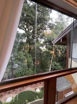 Image 11 - 833310