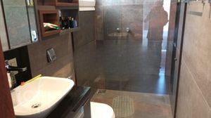 Image 19 - 833389