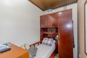 Image 15 - 833412