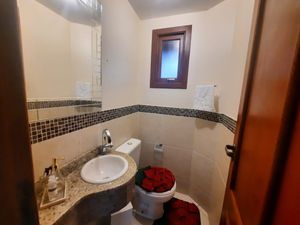 Image 8 - 833435