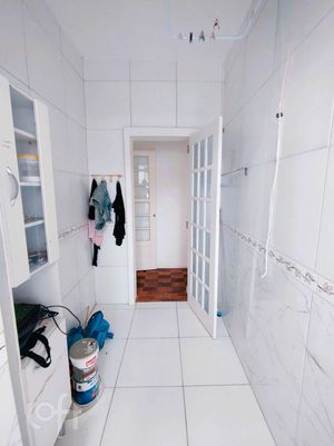 Image 19 - 833562