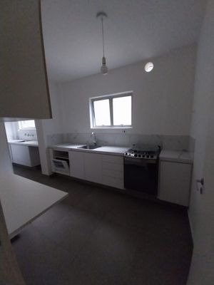 Image 3 - 833579