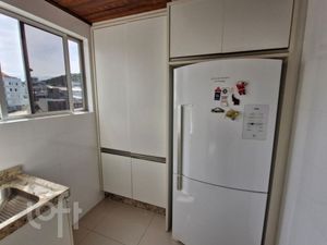 Image 32 - 833596