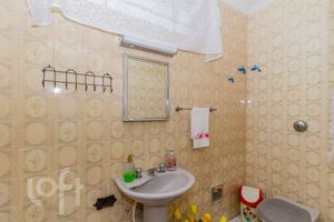 Image 14 - 833617