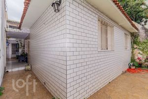 Image 31 - 833617