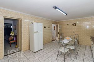 Image 17 - 833617