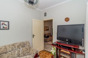 Image 11 - 833617