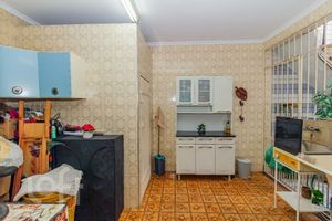 Image 21 - 833617