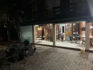 Image 11 - 833736