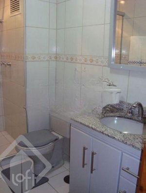 Image 9 - 833800